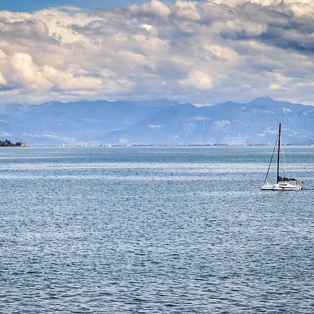 Auszeit Apartment Downtown Friedrichshafen Zewnętrze zdjęcie
