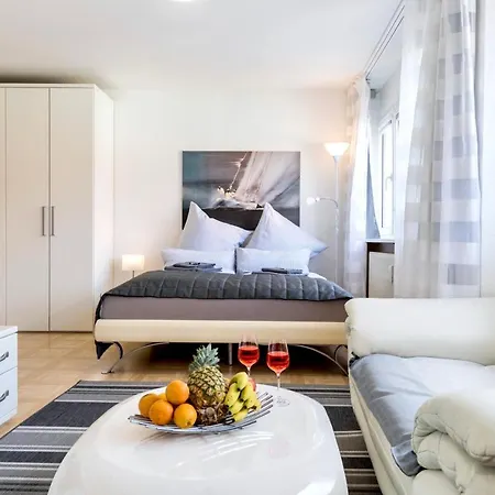 Auszeit Apartment Downtown Friedrichshafen Zewnętrze zdjęcie