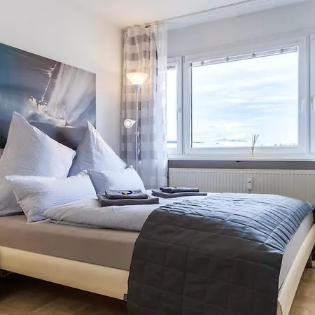 Auszeit Apartment Downtown Friedrichshafen Zewnętrze zdjęcie