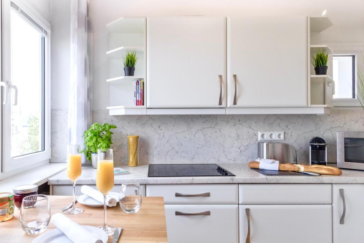 Apartment Auszeit Apartment: Downtown Harbor Retreat With Fast Internet